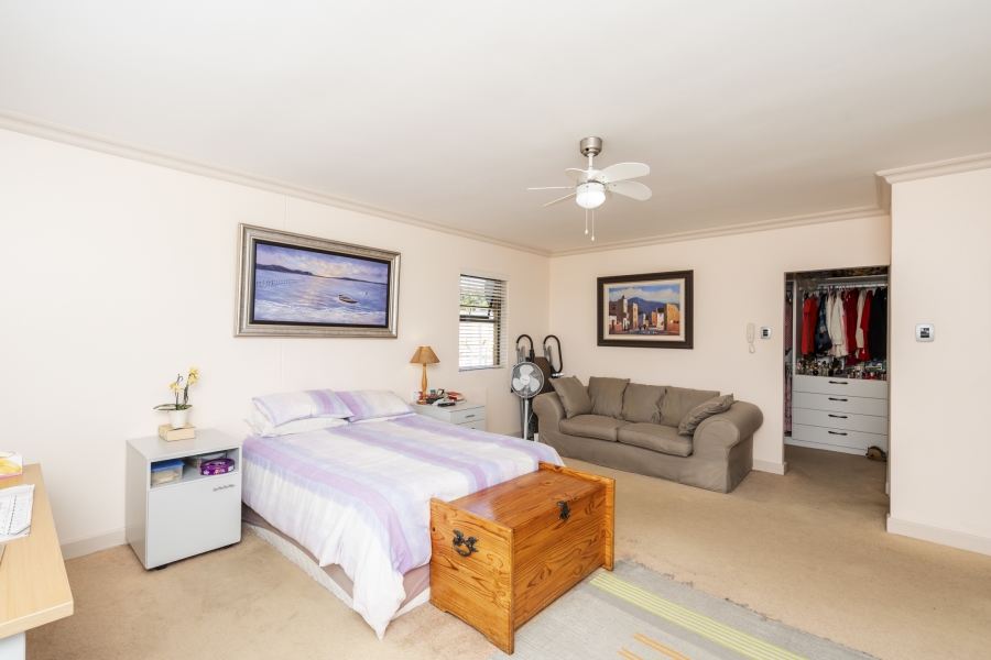 4 Bedroom Property for Sale in Myburgh Park Western Cape